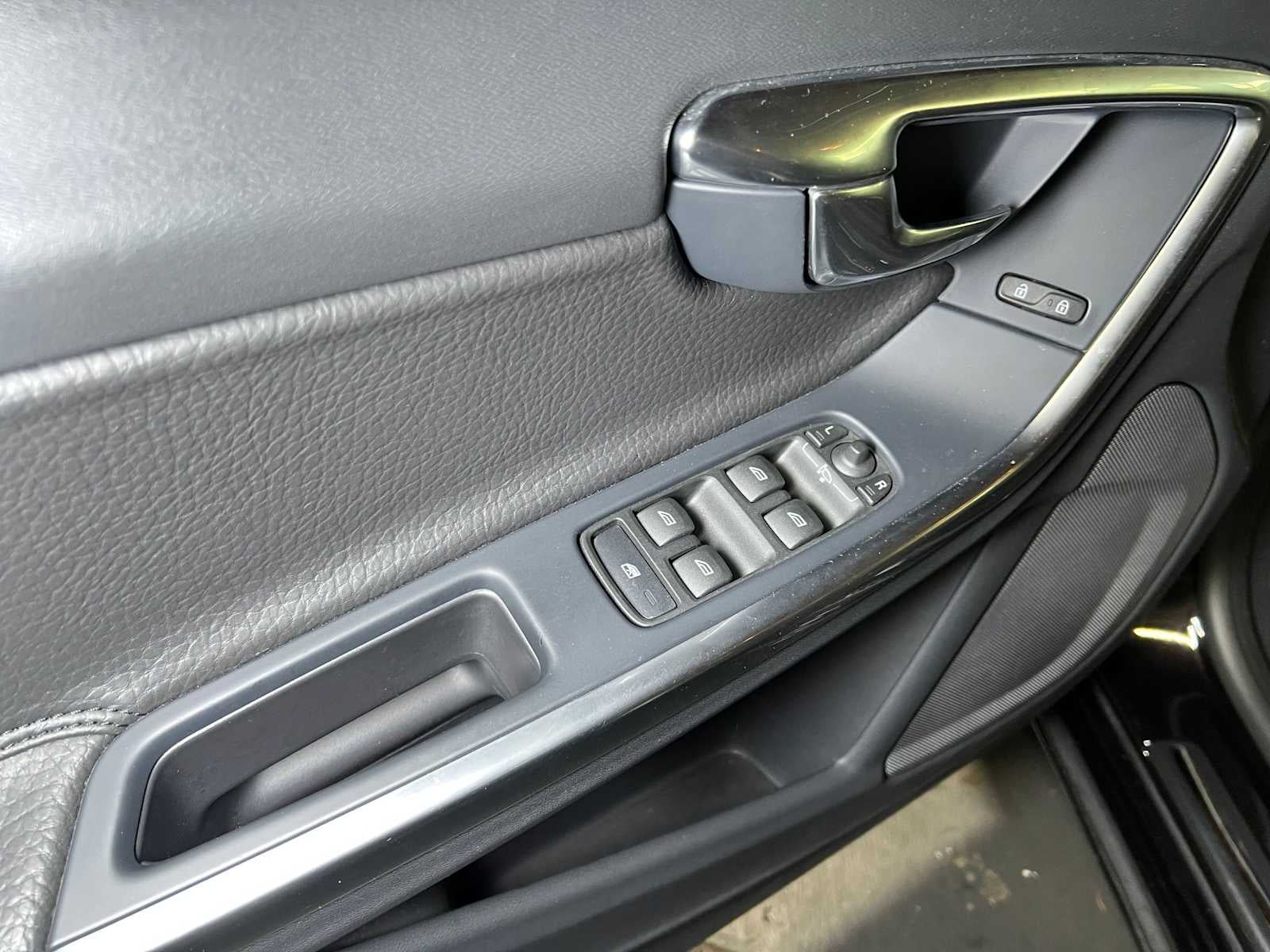2011 Volvo S60 4dr Sdn