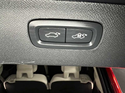 2024 Volvo XC90 Ultimate Bright Theme