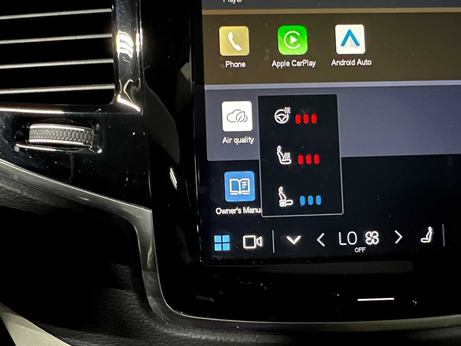 2024 Volvo XC90 Ultimate Bright Theme
