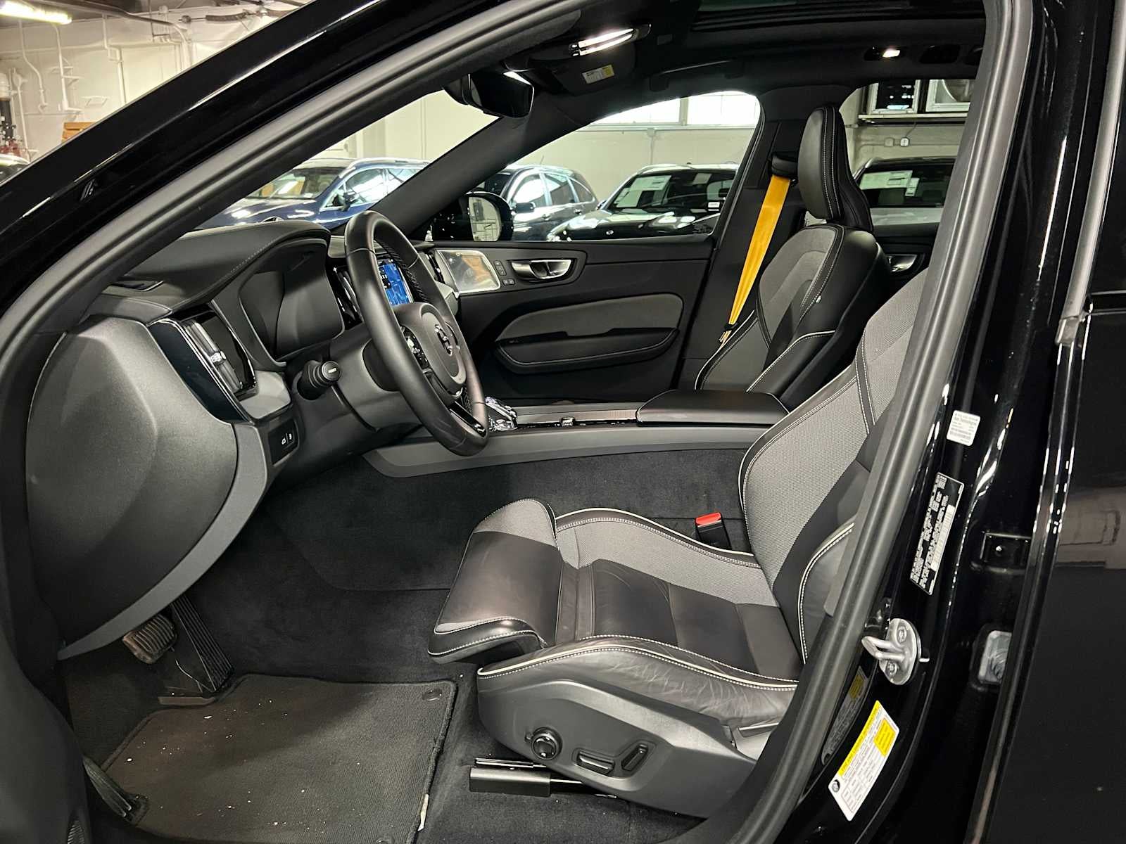 2024 Volvo XC60 Recharge Plug-In Hybrid Polestar Engineered