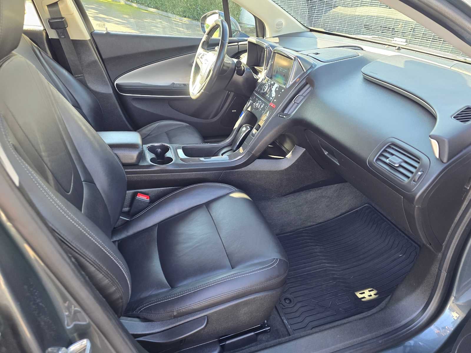 2013 Chevrolet Volt Base