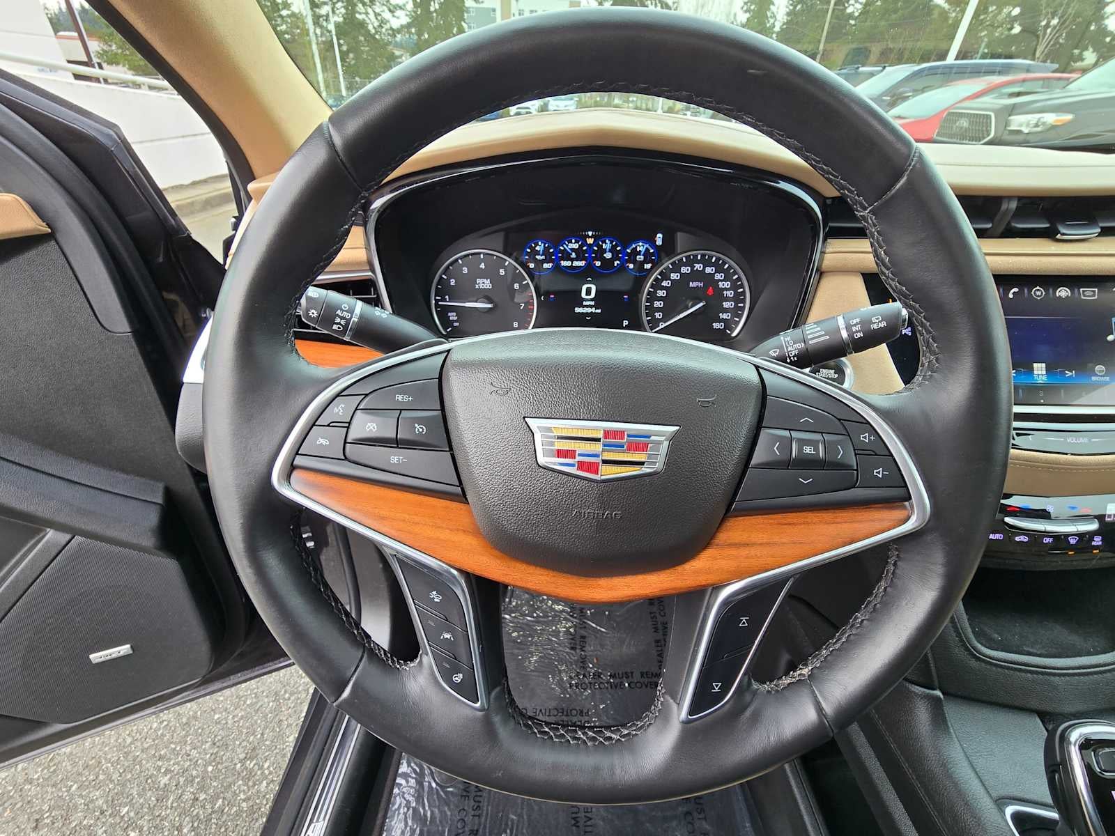 2017 Cadillac XT5 Platinum AWD