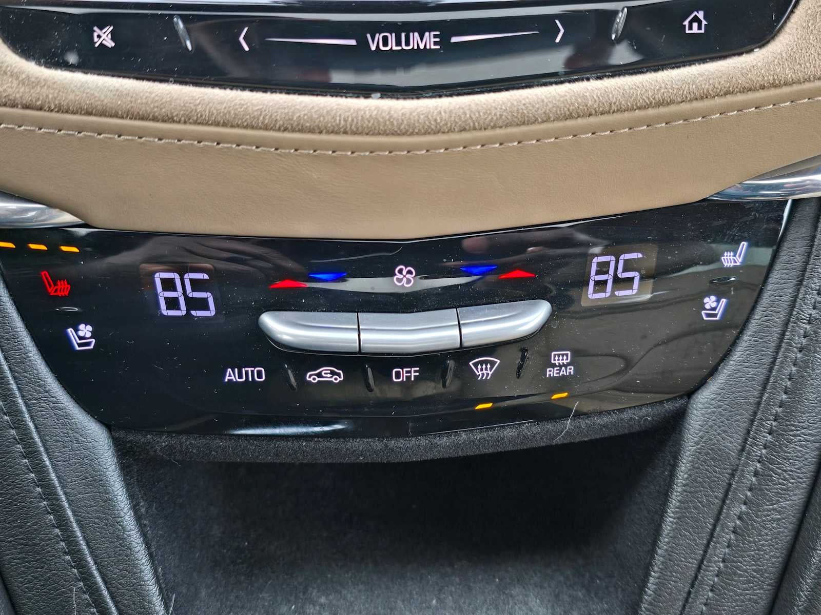 2017 Cadillac XT5 Platinum AWD