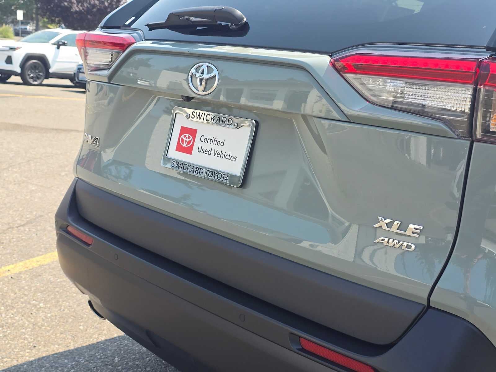2023 Toyota RAV4 XLE Premium