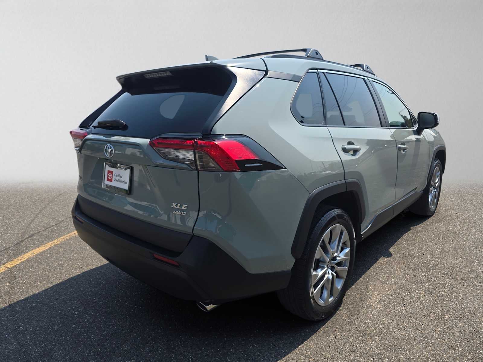2023 Toyota RAV4 XLE Premium