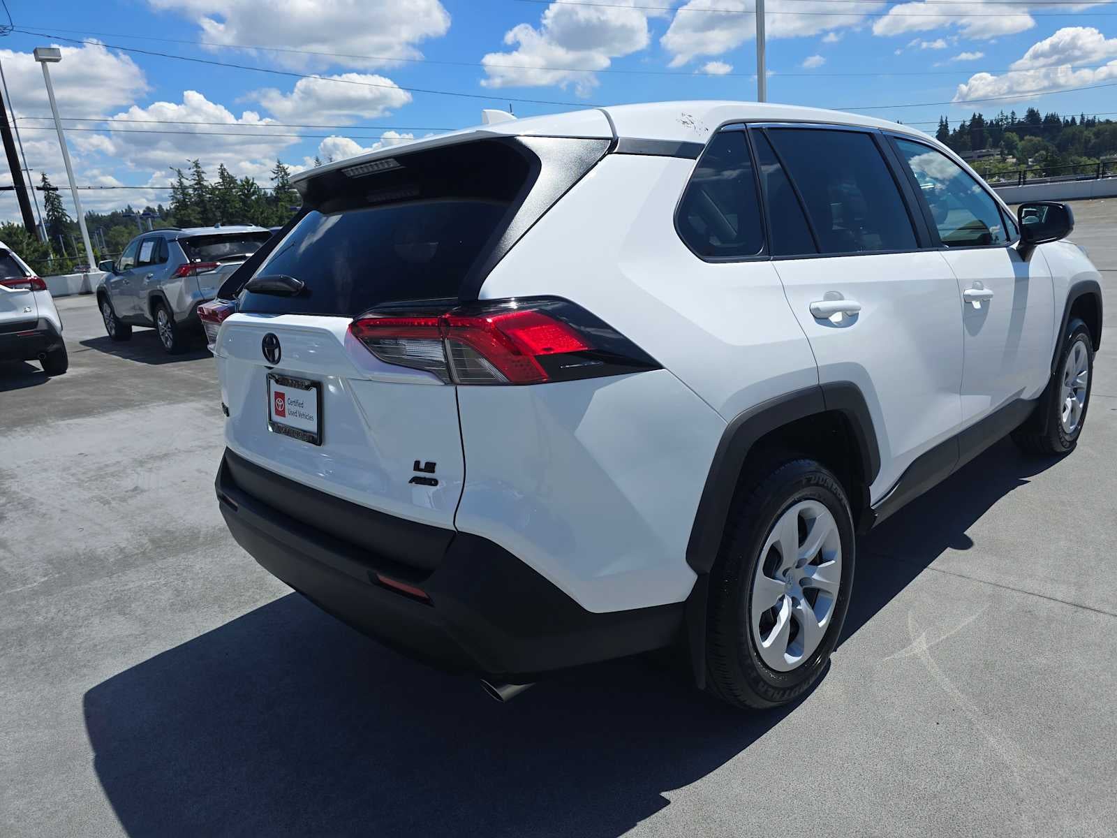 2025 Toyota RAV4 LE