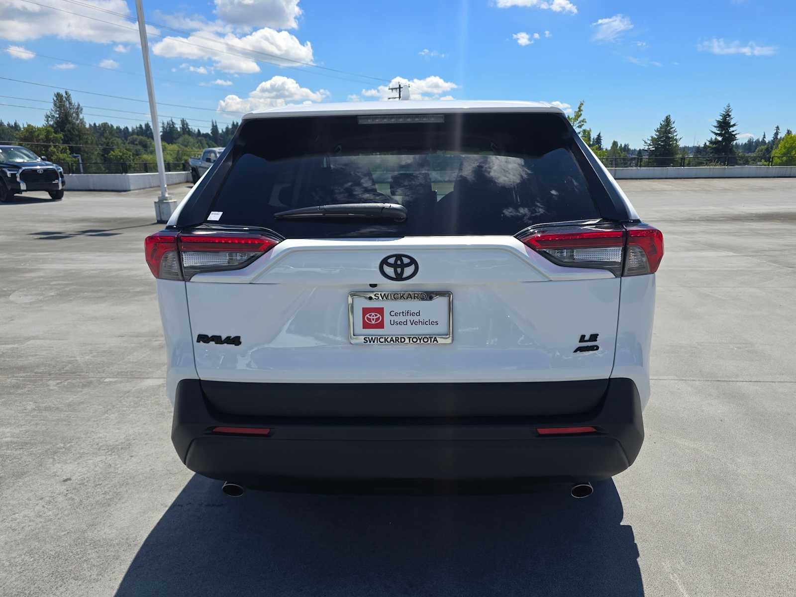 2025 Toyota RAV4 LE