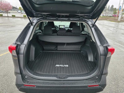 2025 Toyota RAV4 LE