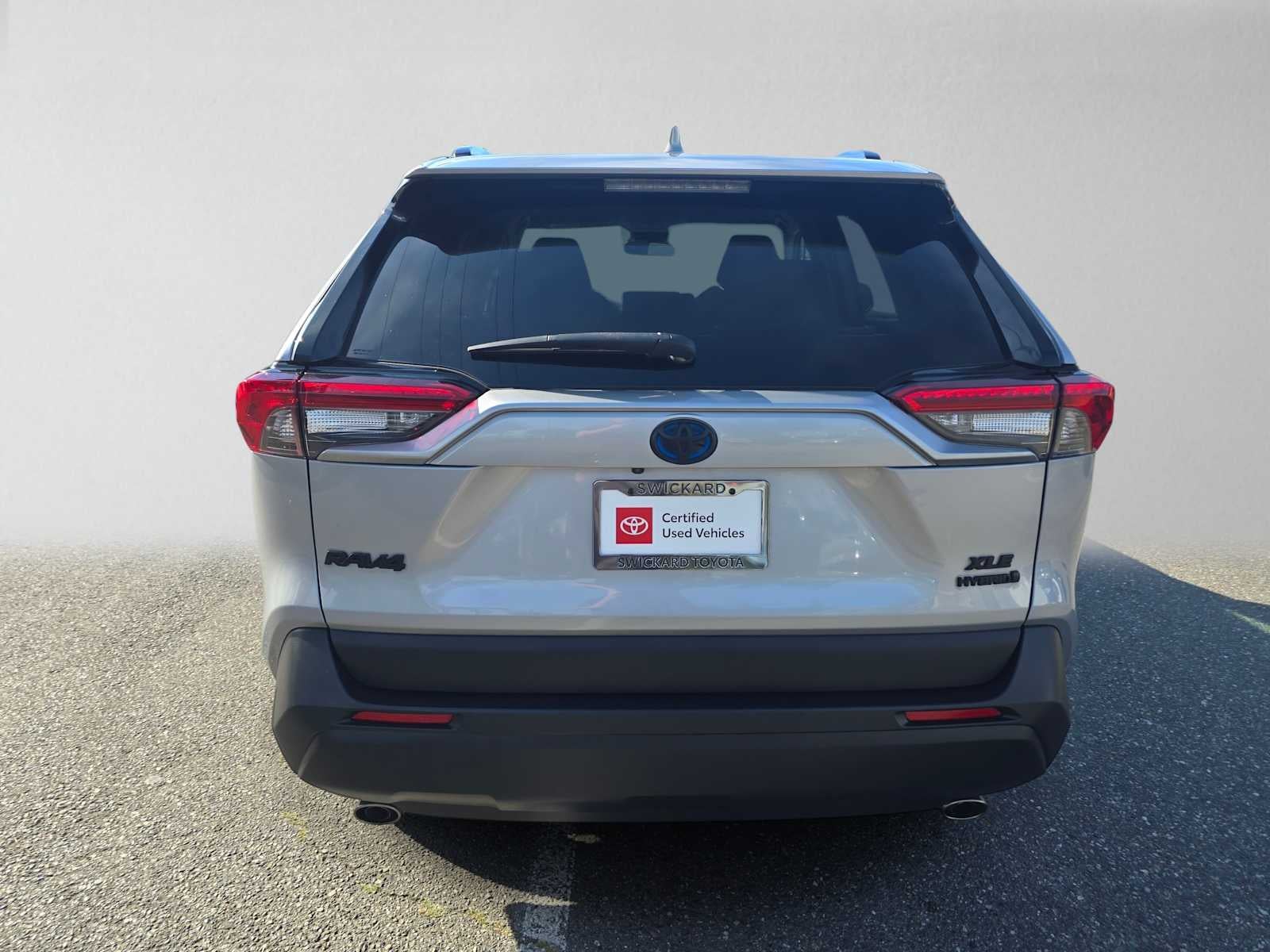 2022 Toyota RAV4 Hybrid XLE