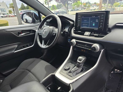 2022 Toyota RAV4 Hybrid SE