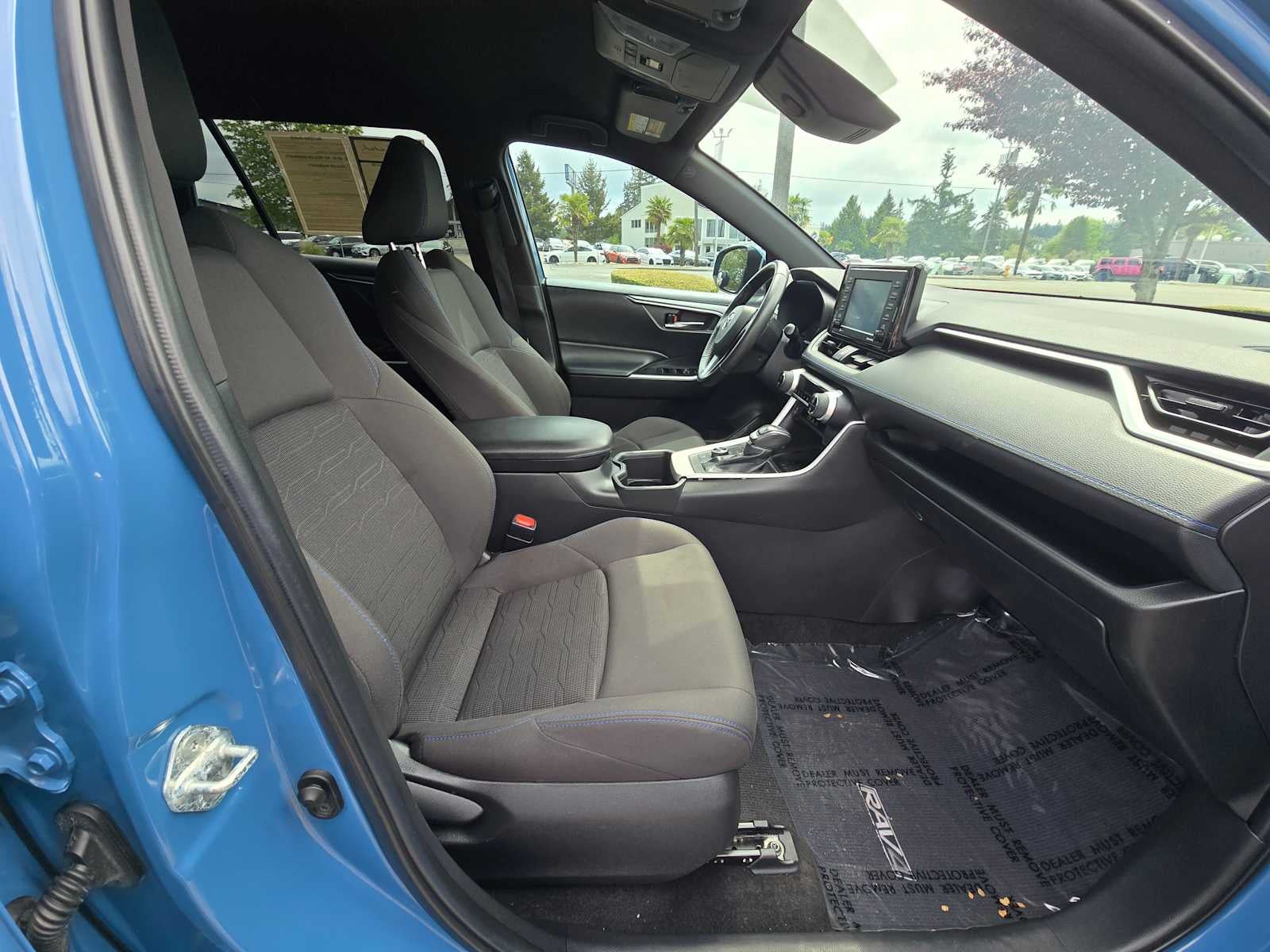 2022 Toyota RAV4 Hybrid SE