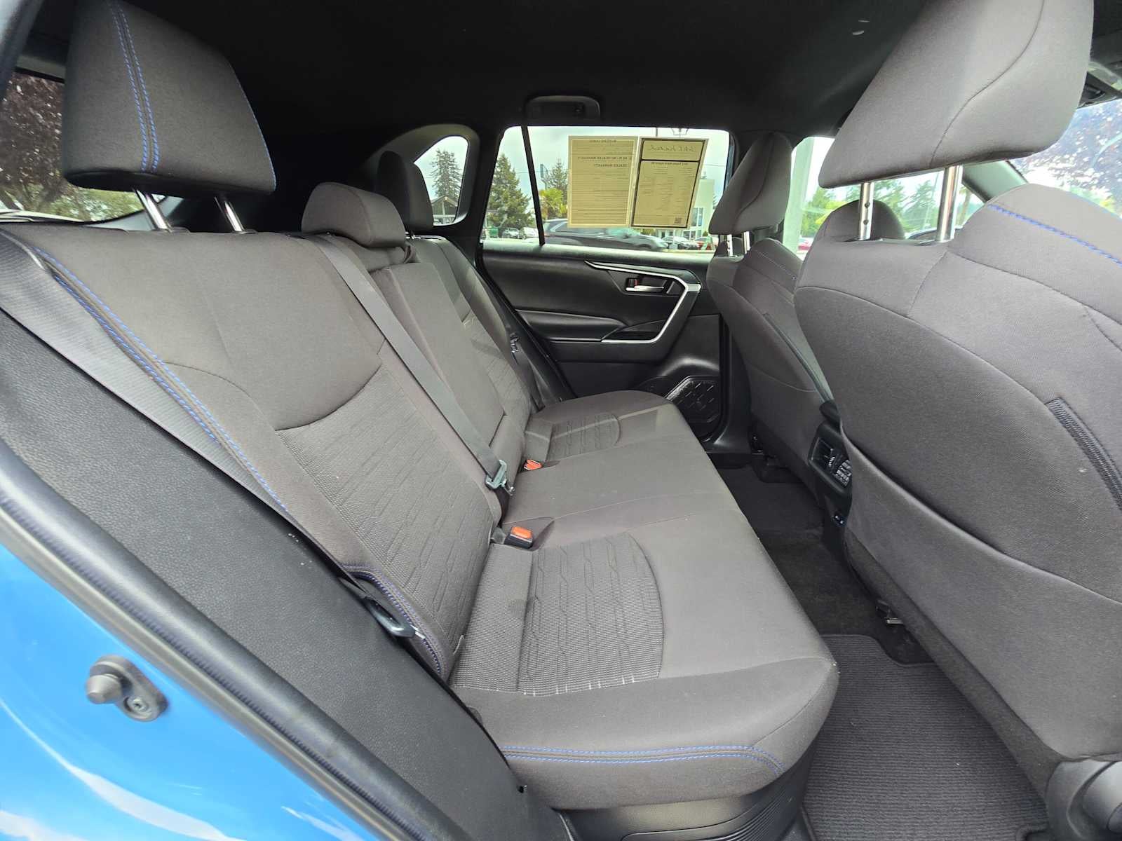 2022 Toyota RAV4 Hybrid SE