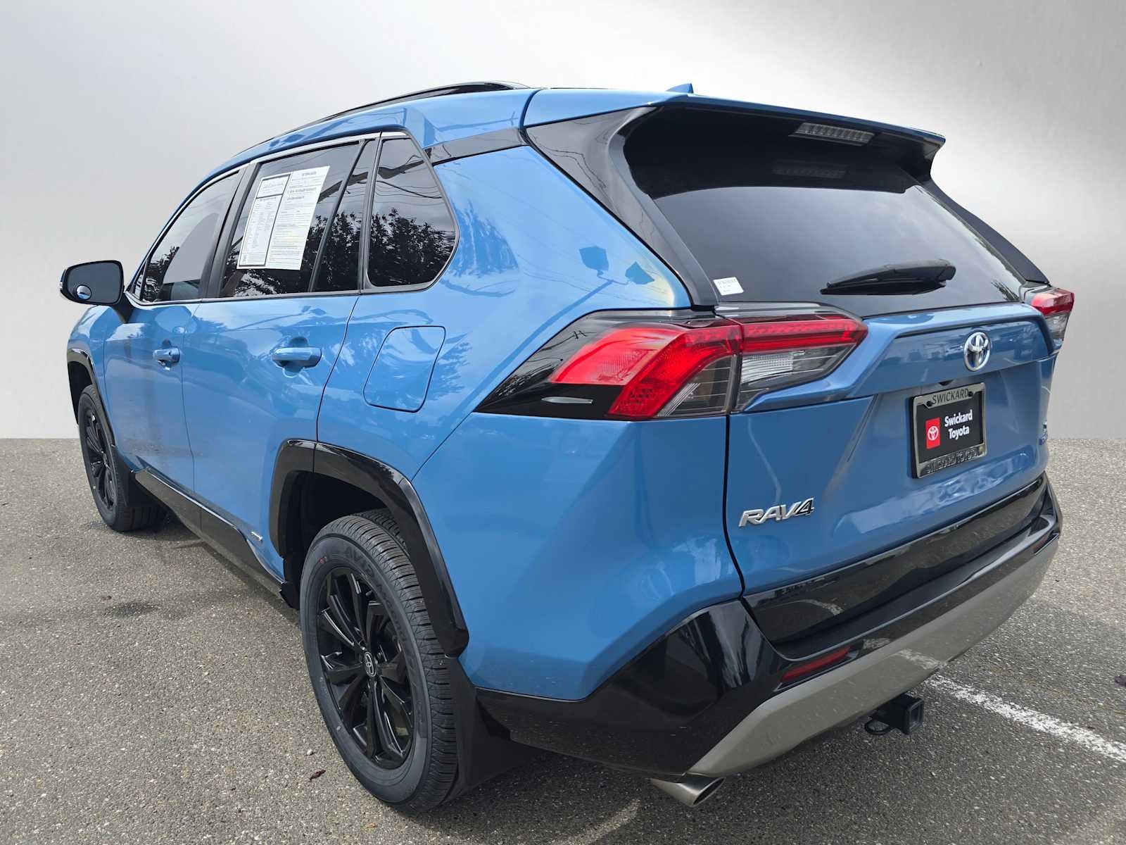2022 Toyota RAV4 Hybrid SE