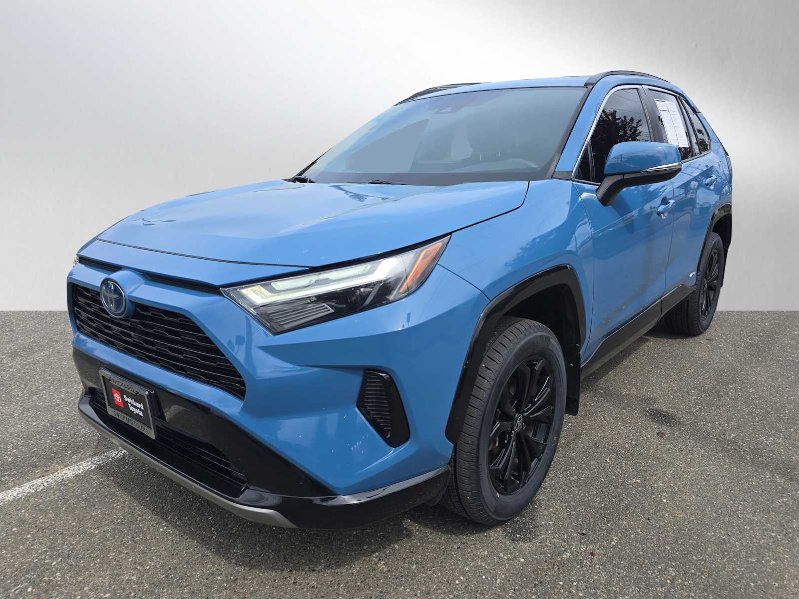 2022 Toyota RAV4 Hybrid SE