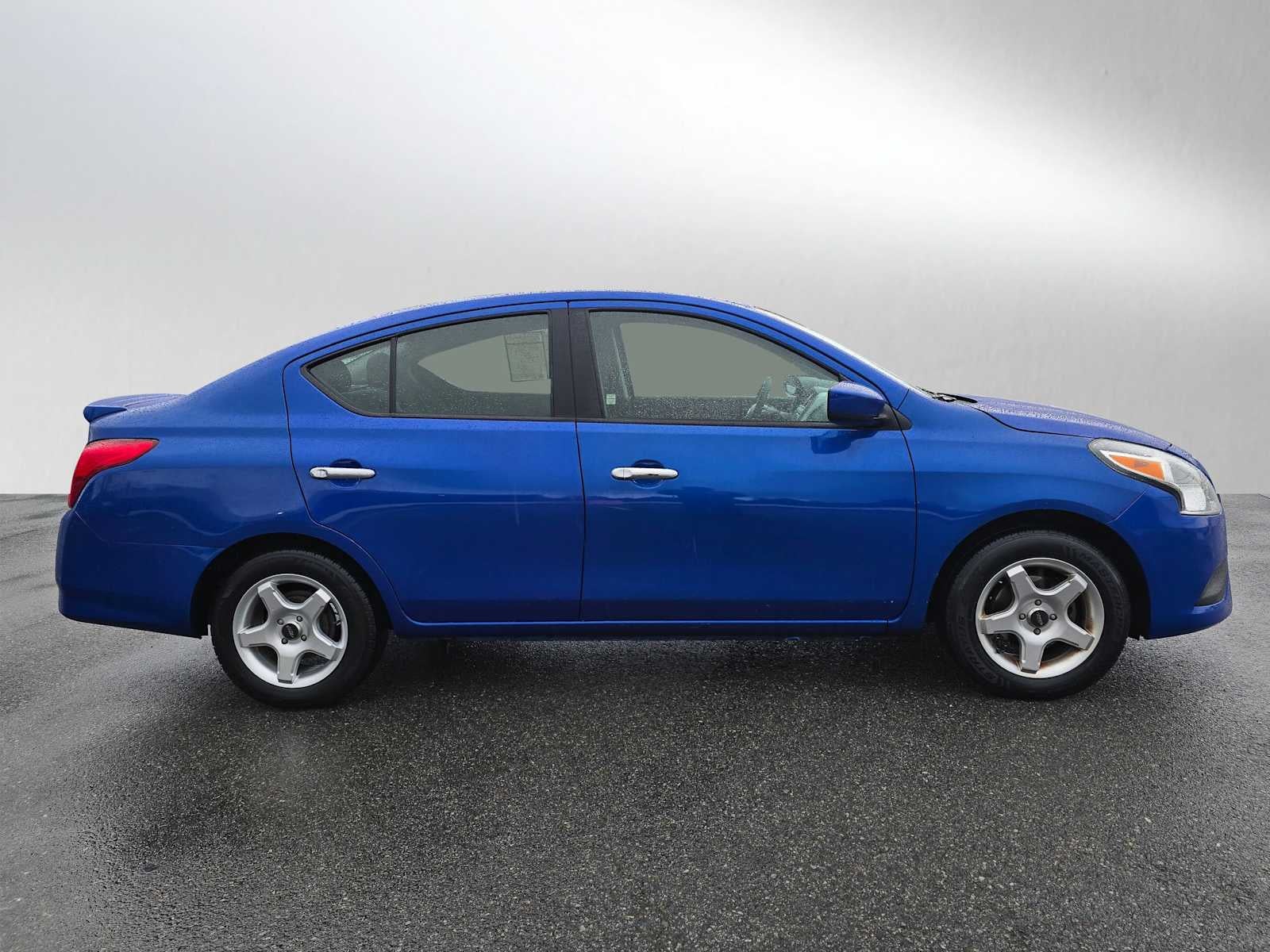 2017 Nissan Versa Sedan SV