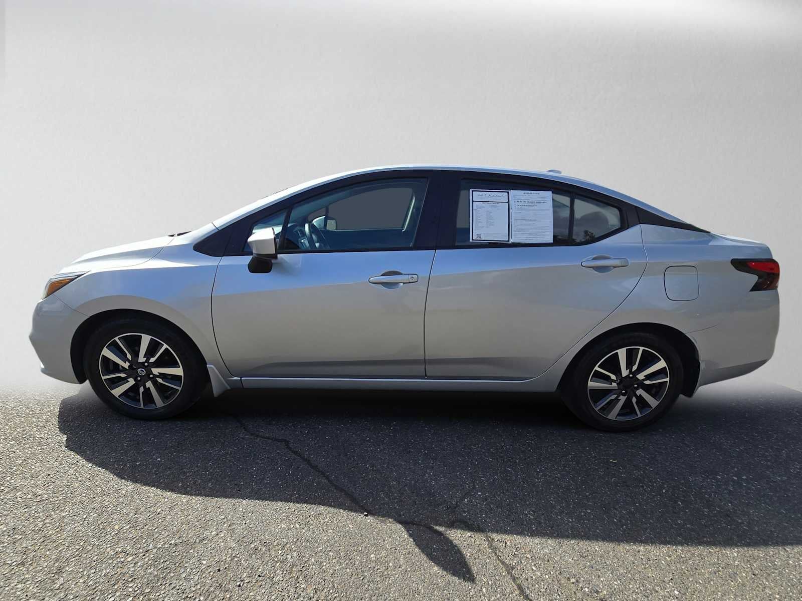 2022 Nissan Versa SV