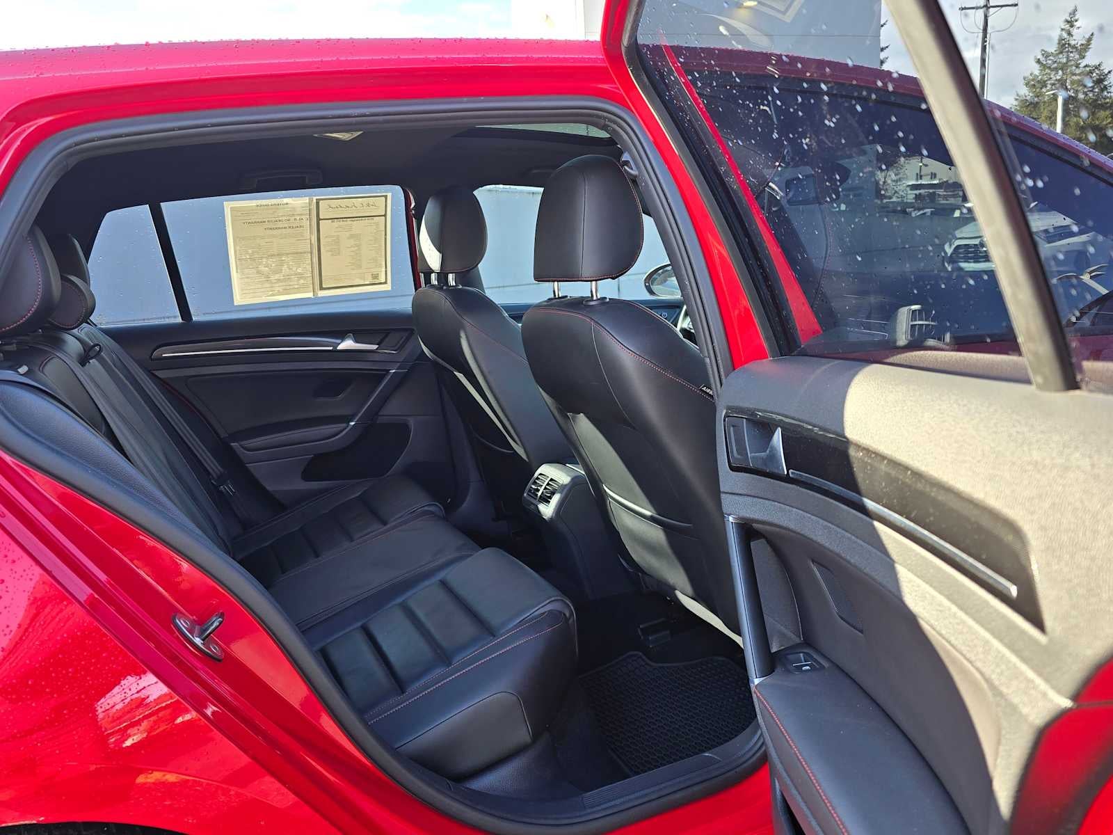 2016 Volkswagen Golf GTI SE w/Performance Pkg