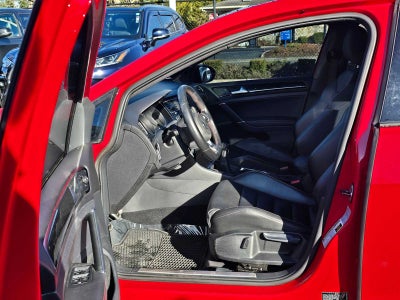 2016 Volkswagen Golf GTI SE w/Performance Pkg