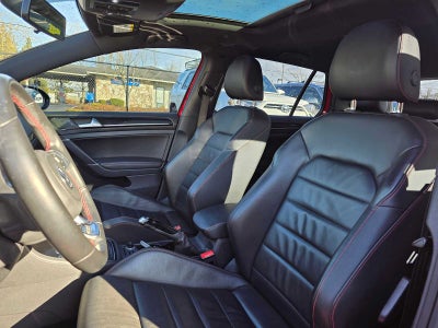 2016 Volkswagen Golf GTI SE w/Performance Pkg