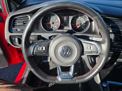 2016 Volkswagen Golf GTI SE w/Performance Pkg