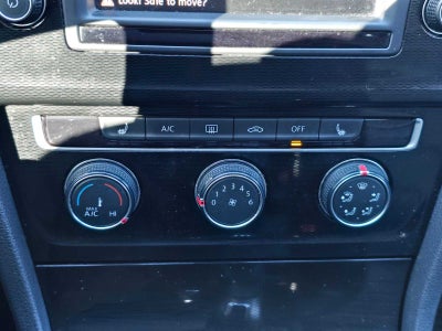 2016 Volkswagen Golf GTI SE w/Performance Pkg