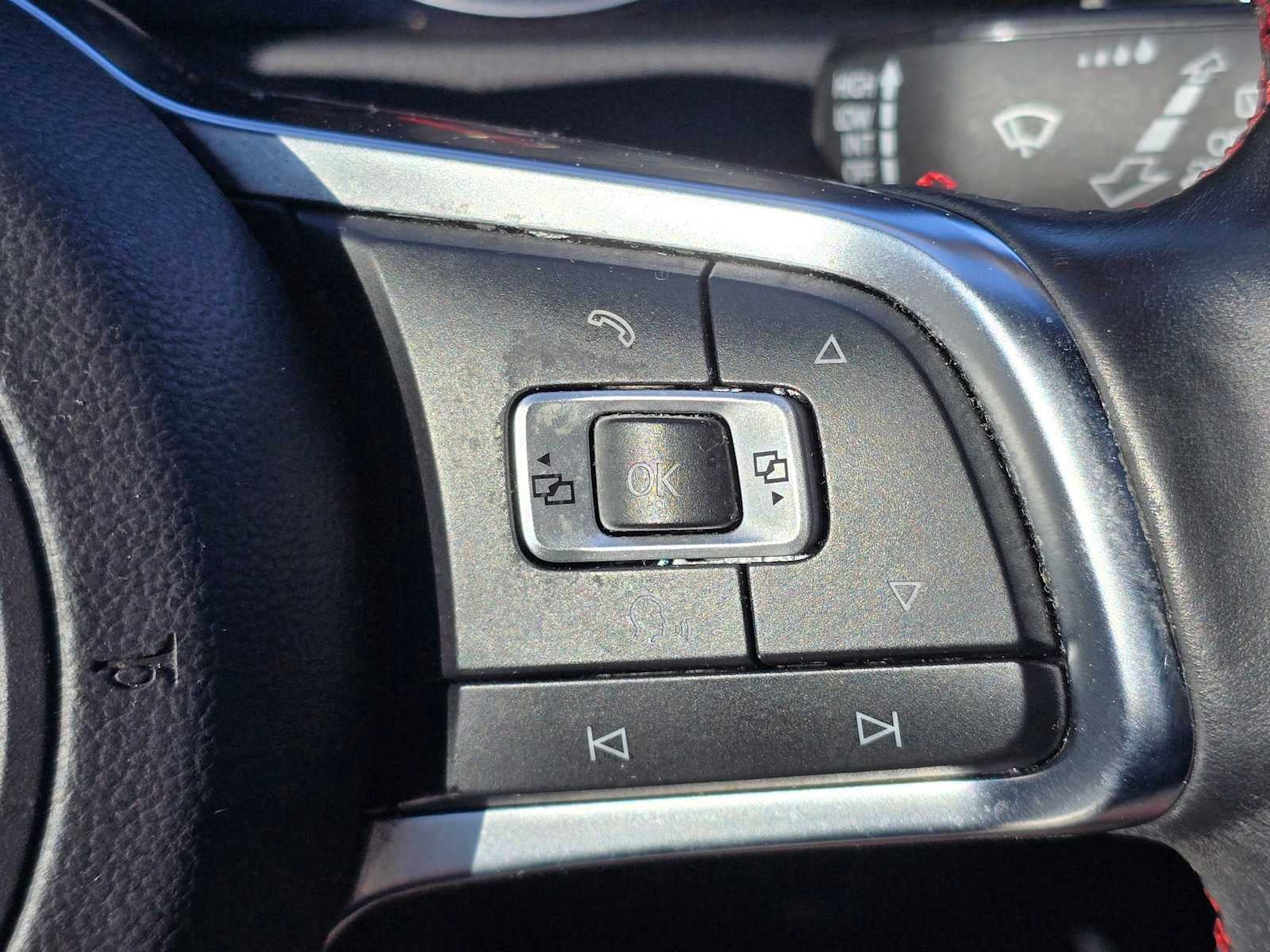 2016 Volkswagen Golf GTI SE w/Performance Pkg