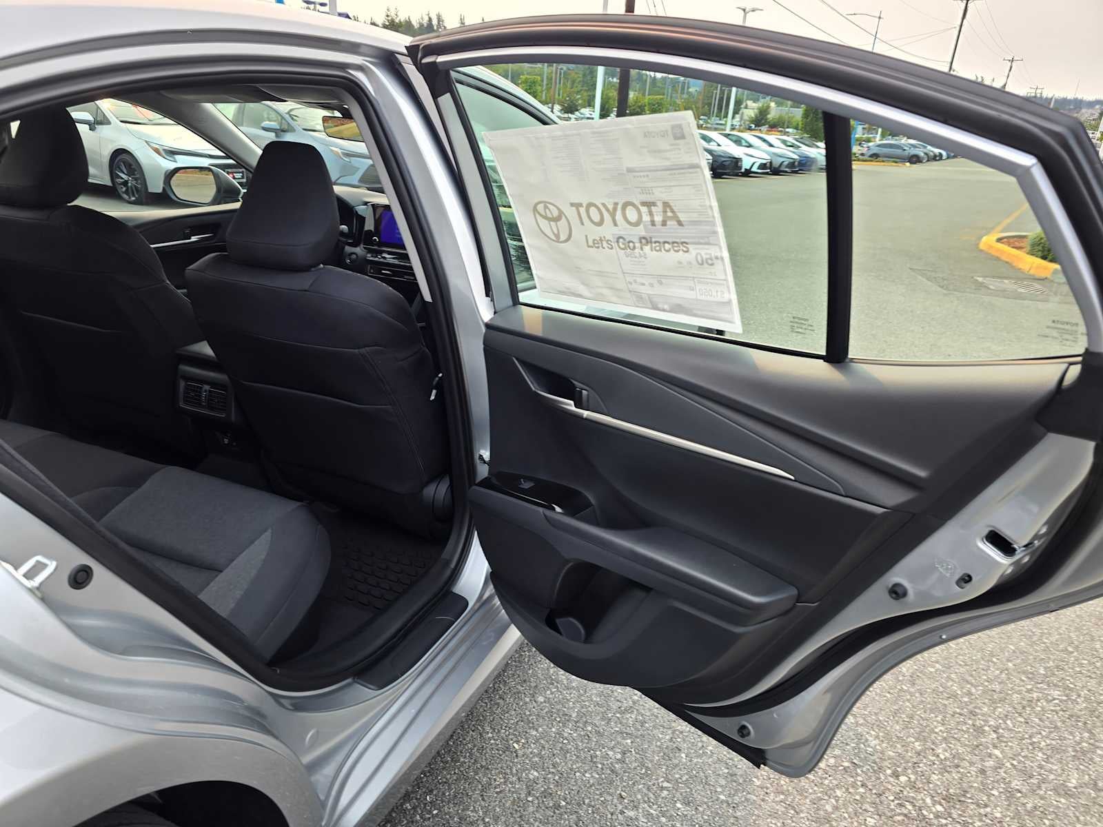 2025 Toyota Camry LE