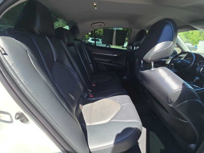 2021 Toyota Camry Hybrid XLE