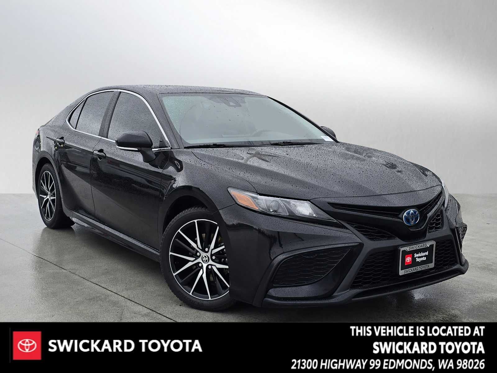 2023 Toyota Camry Hybrid SE