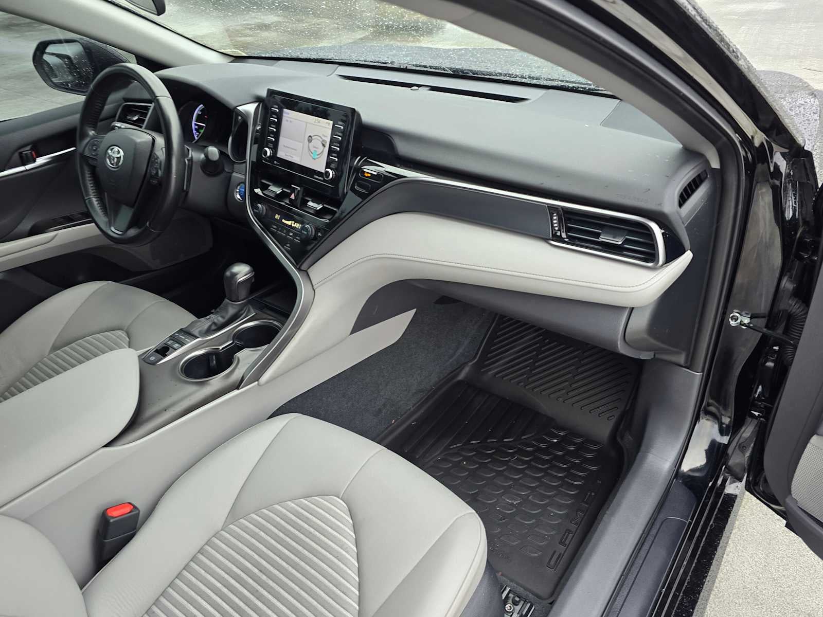 2023 Toyota Camry Hybrid SE