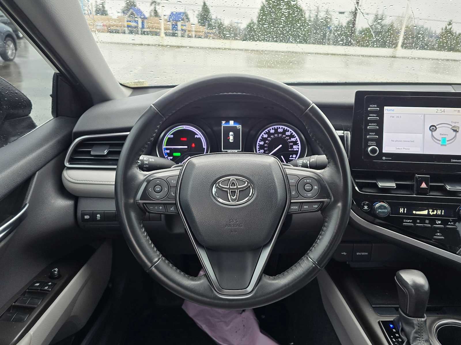 2023 Toyota Camry Hybrid SE