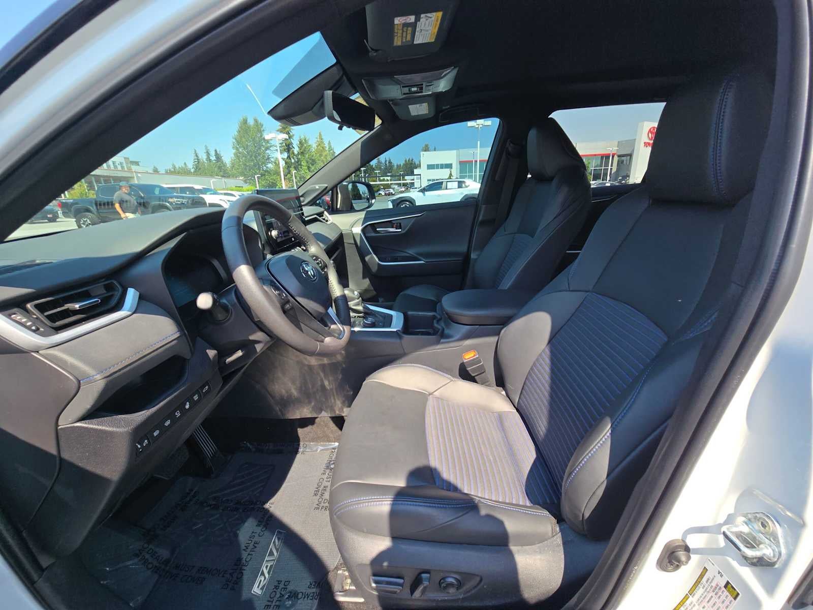2025 Toyota RAV4 Hybrid XSE
