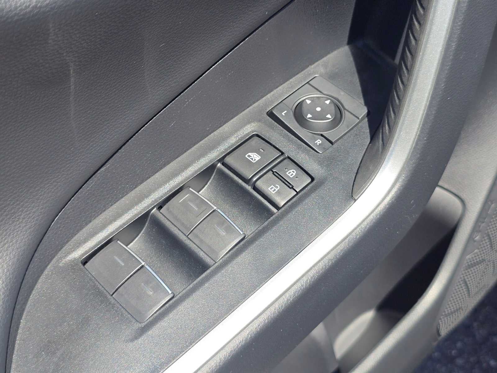 2025 Toyota RAV4 Hybrid XSE