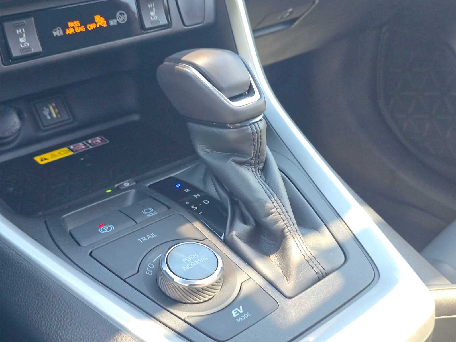 2025 Toyota RAV4 Hybrid XSE