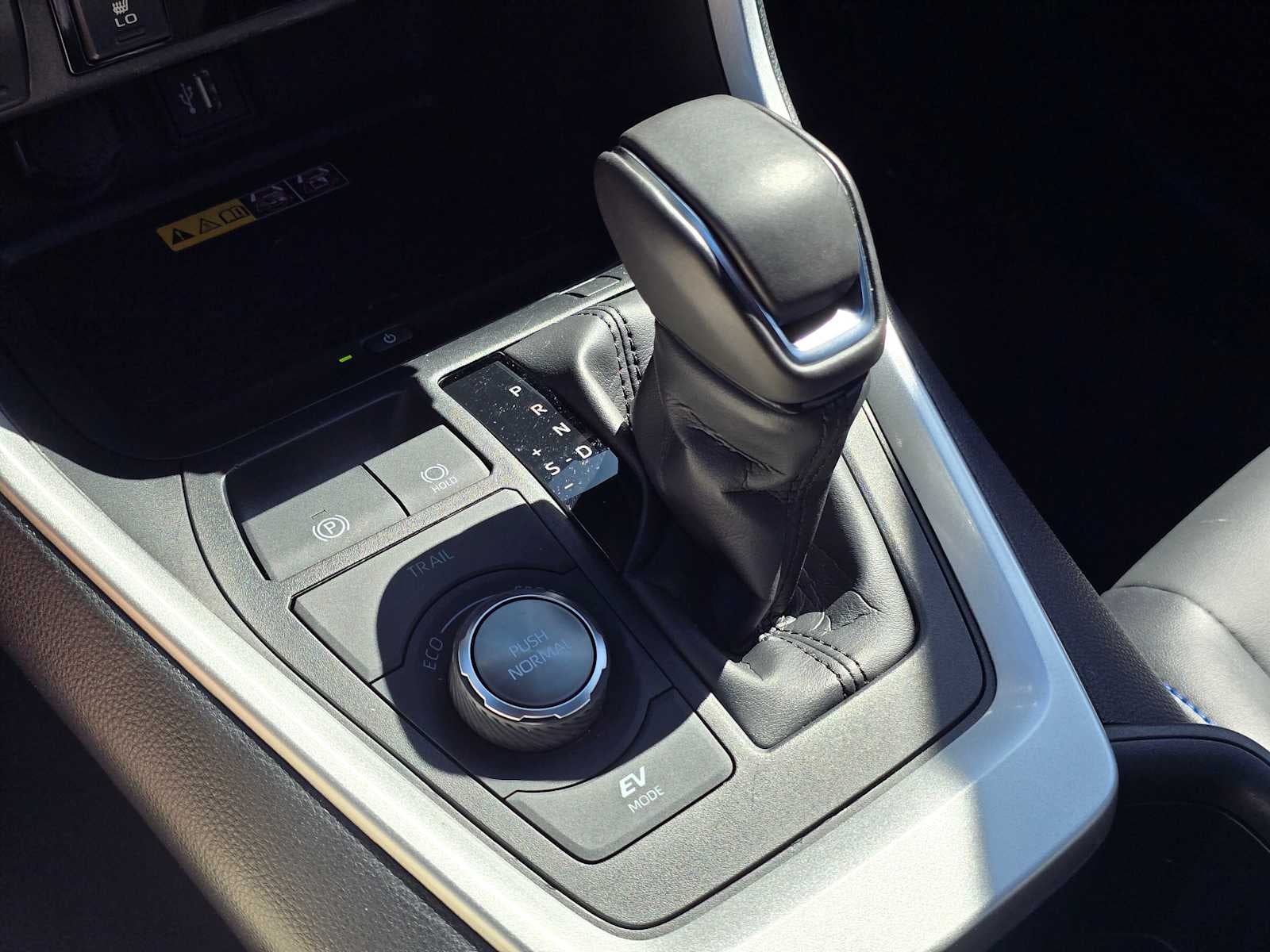 2025 Toyota RAV4 Hybrid XSE