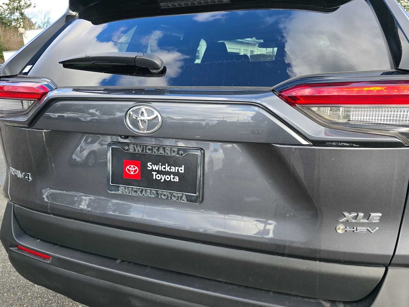 2025 Toyota RAV4 Hybrid XLE