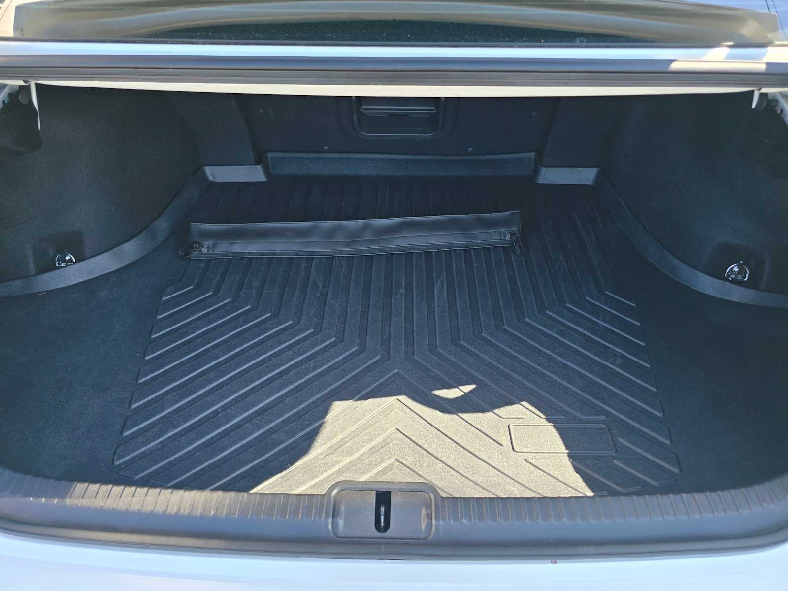 2021 Lexus ES 300h Luxury