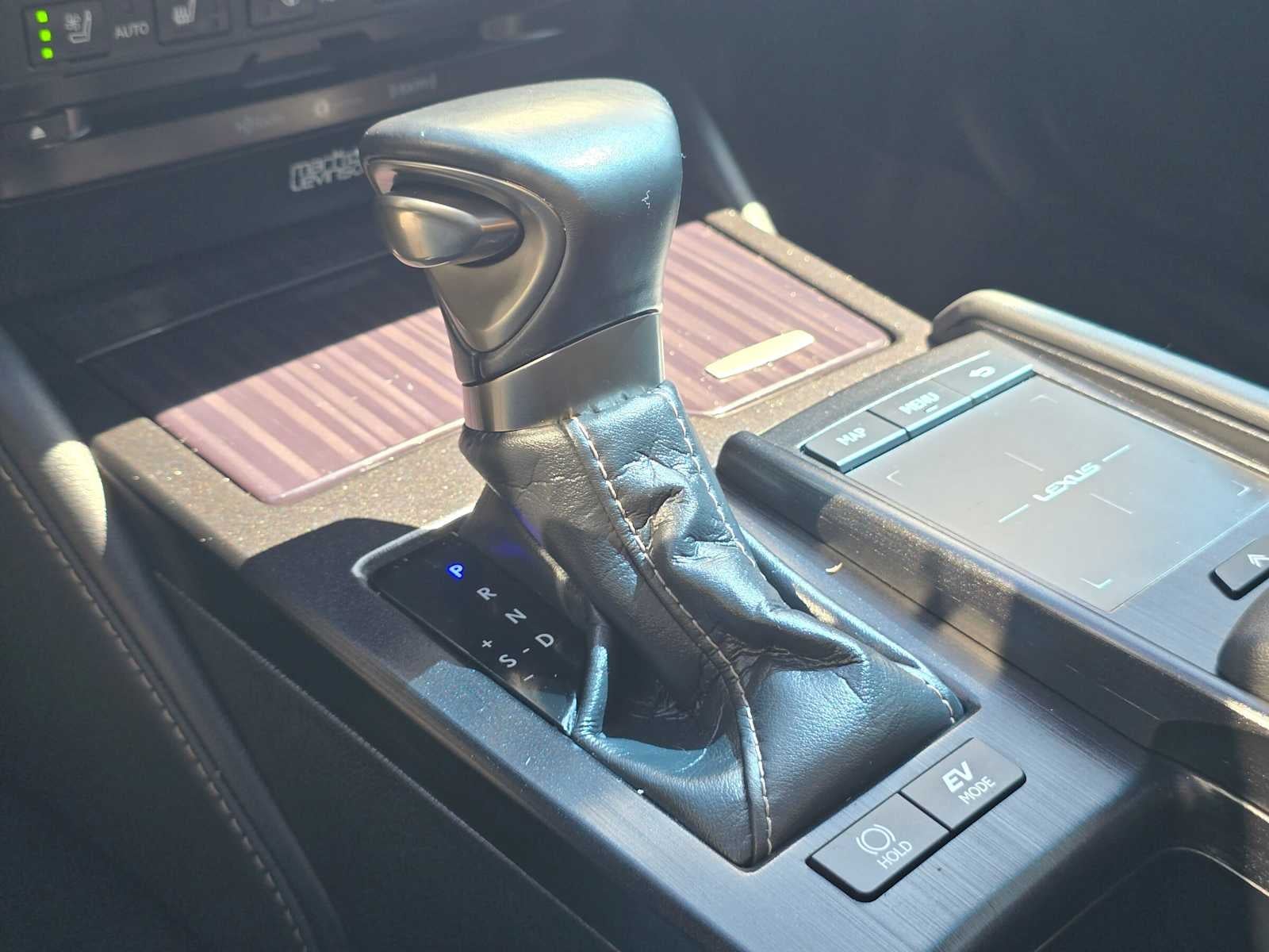 2021 Lexus ES 300h Luxury