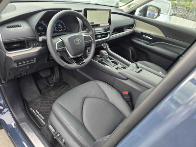 2025 Toyota Grand Highlander Hybrid Limited