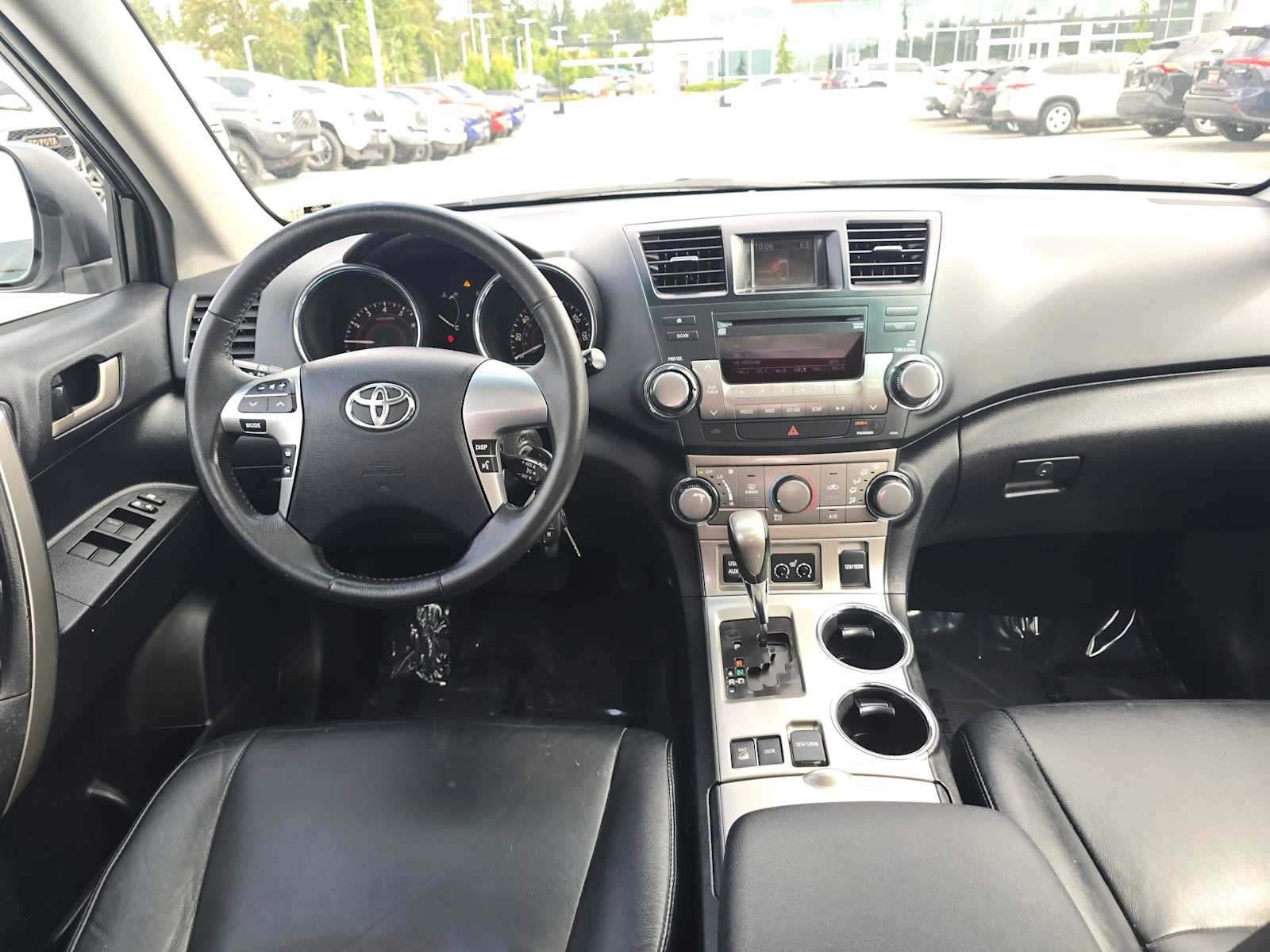 2011 Toyota Highlander SE
