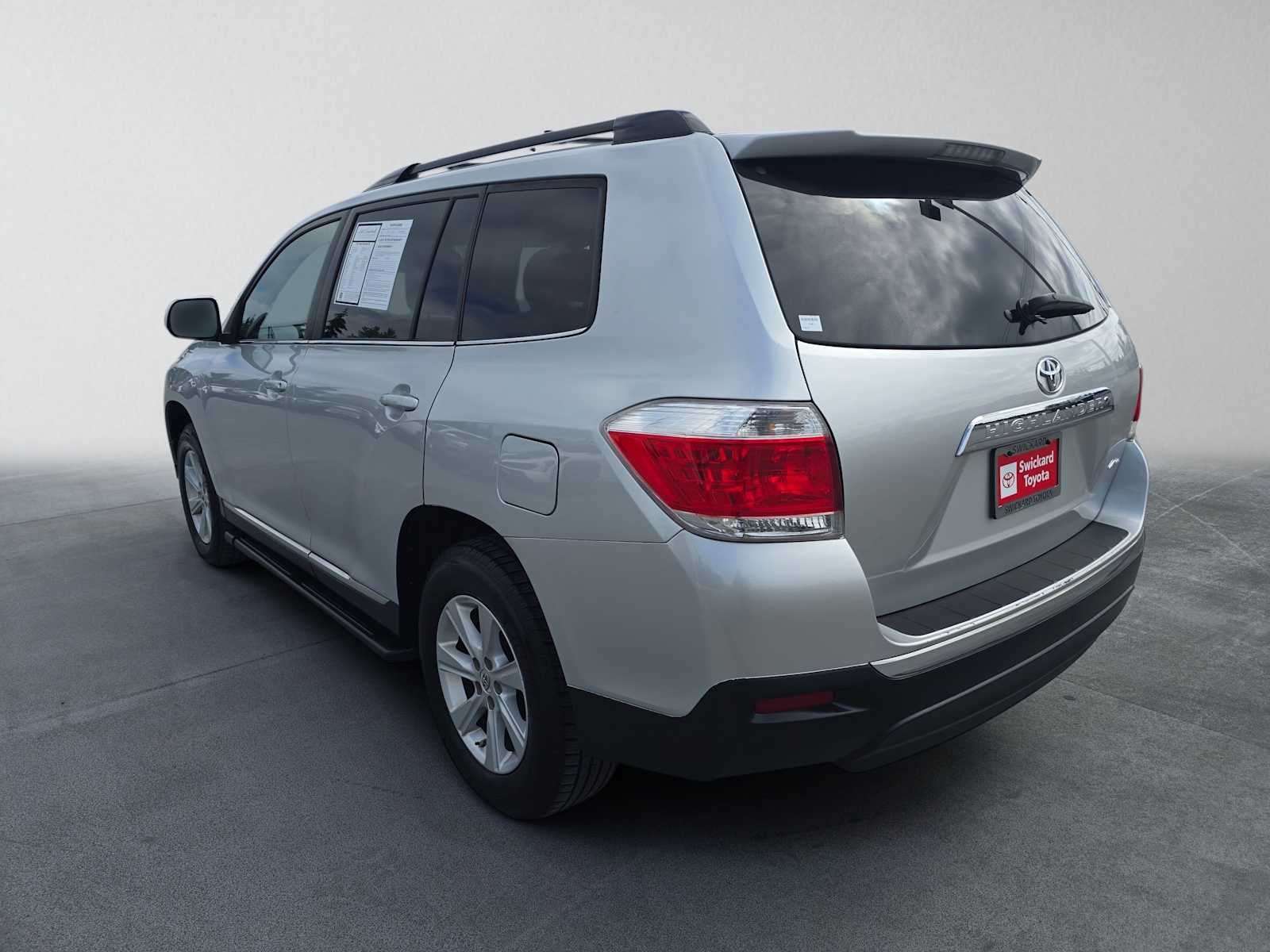 2011 Toyota Highlander SE