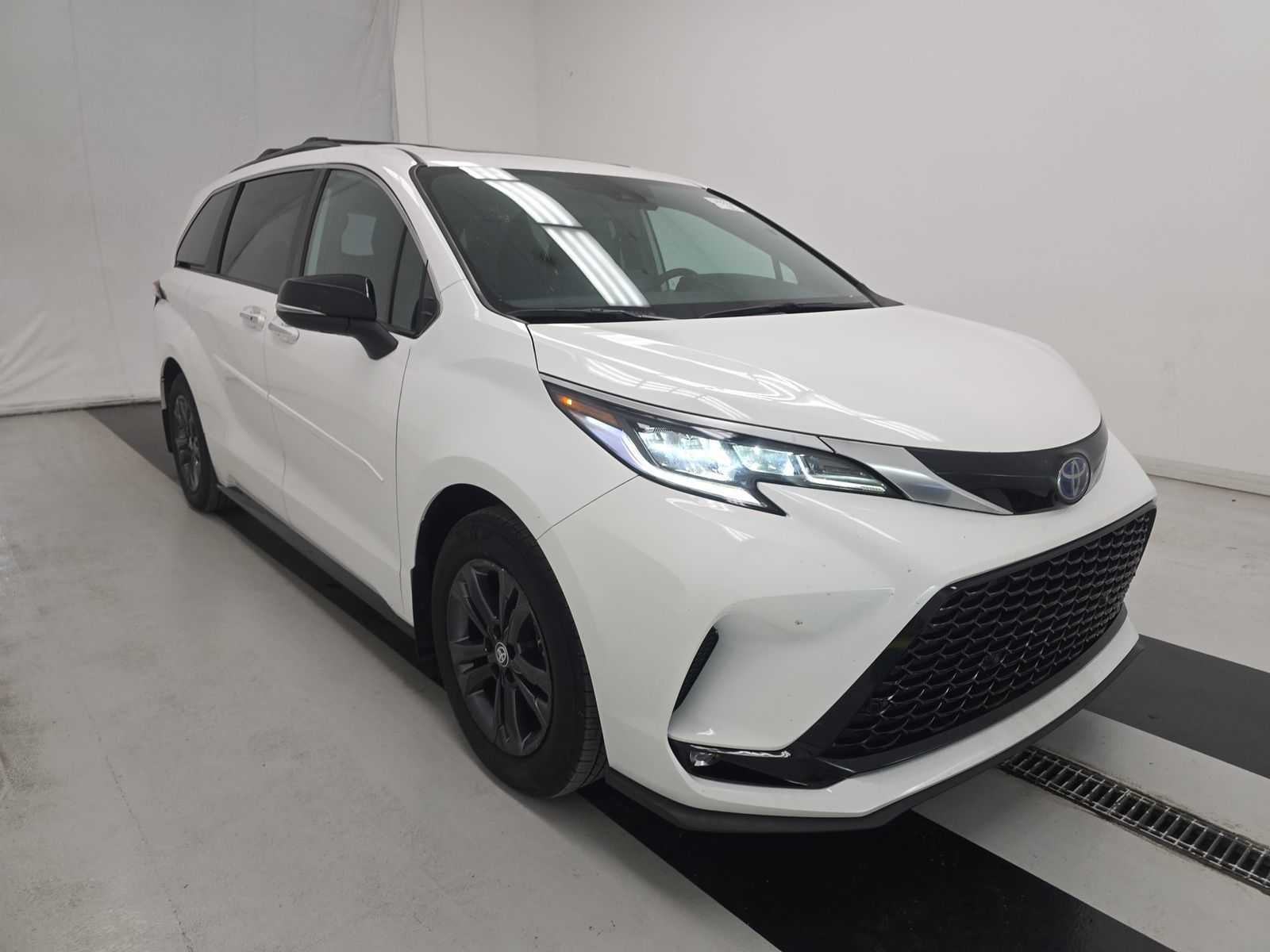 2024 Toyota Sienna XSE