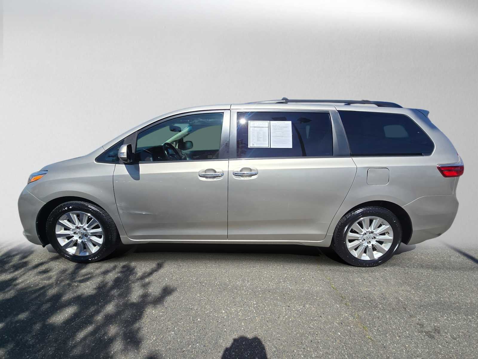 2015 Toyota Sienna Ltd