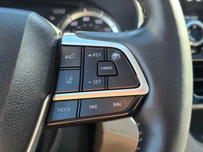 2022 Toyota Highlander Hybrid Platinum