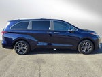 2025 Toyota Sienna Platinum
