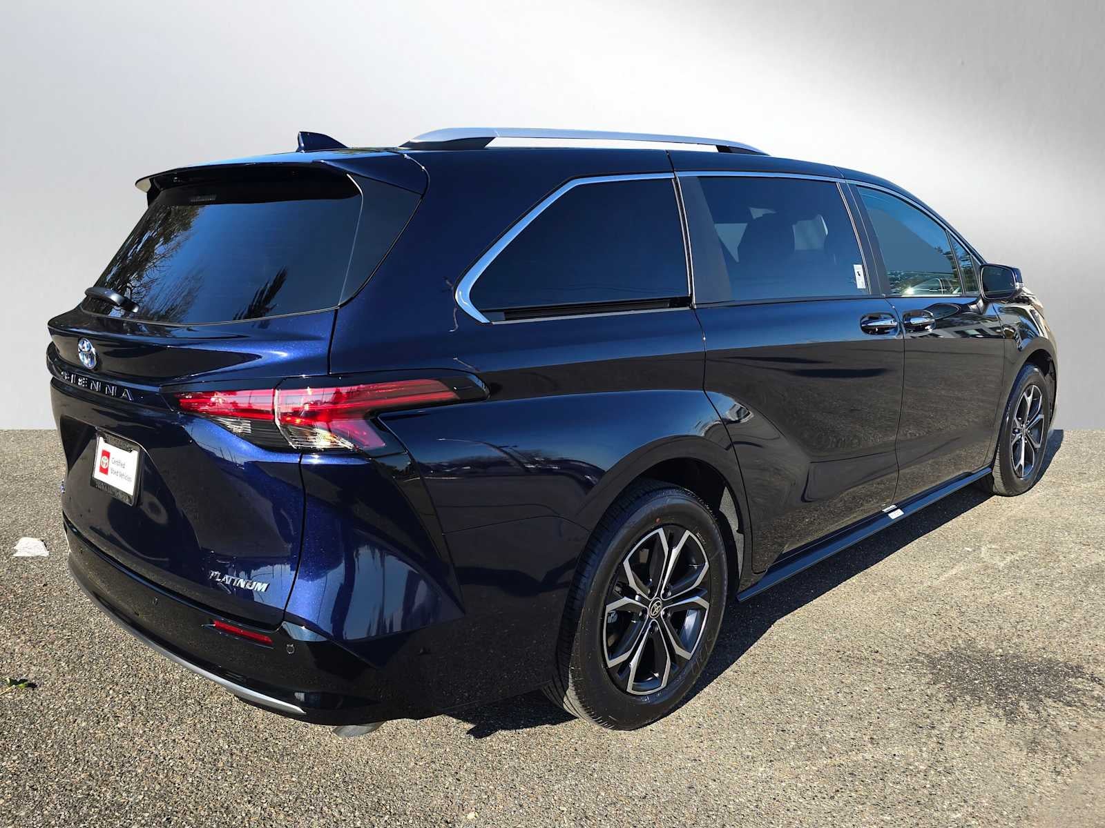 2025 Toyota Sienna Platinum
