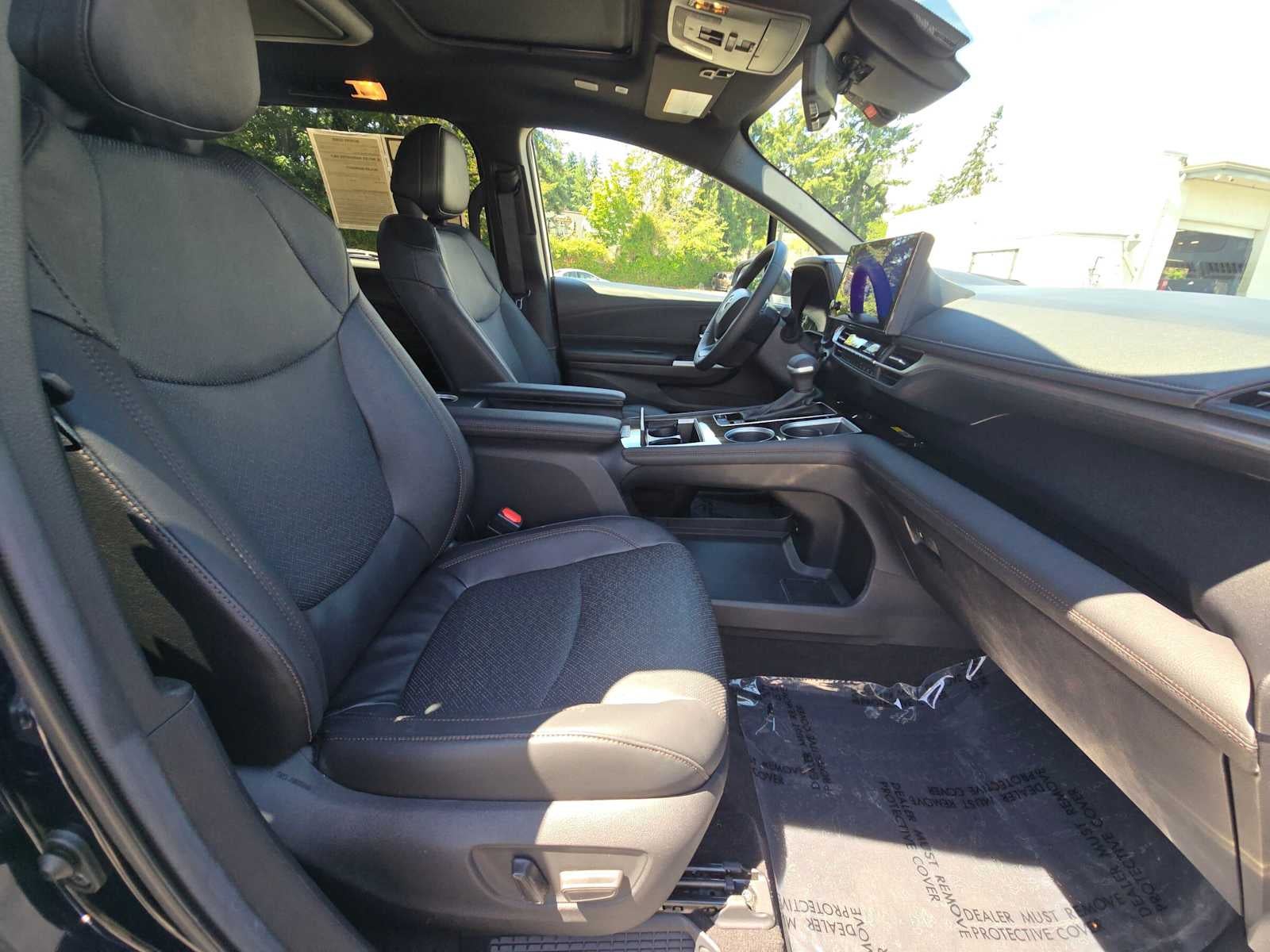 2025 Toyota Sienna Platinum