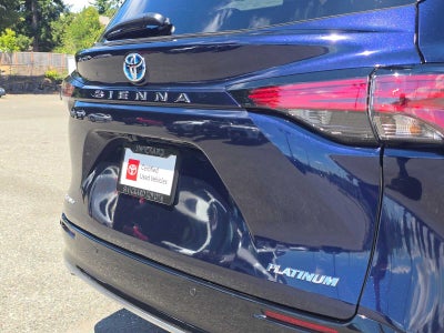 2025 Toyota Sienna Platinum