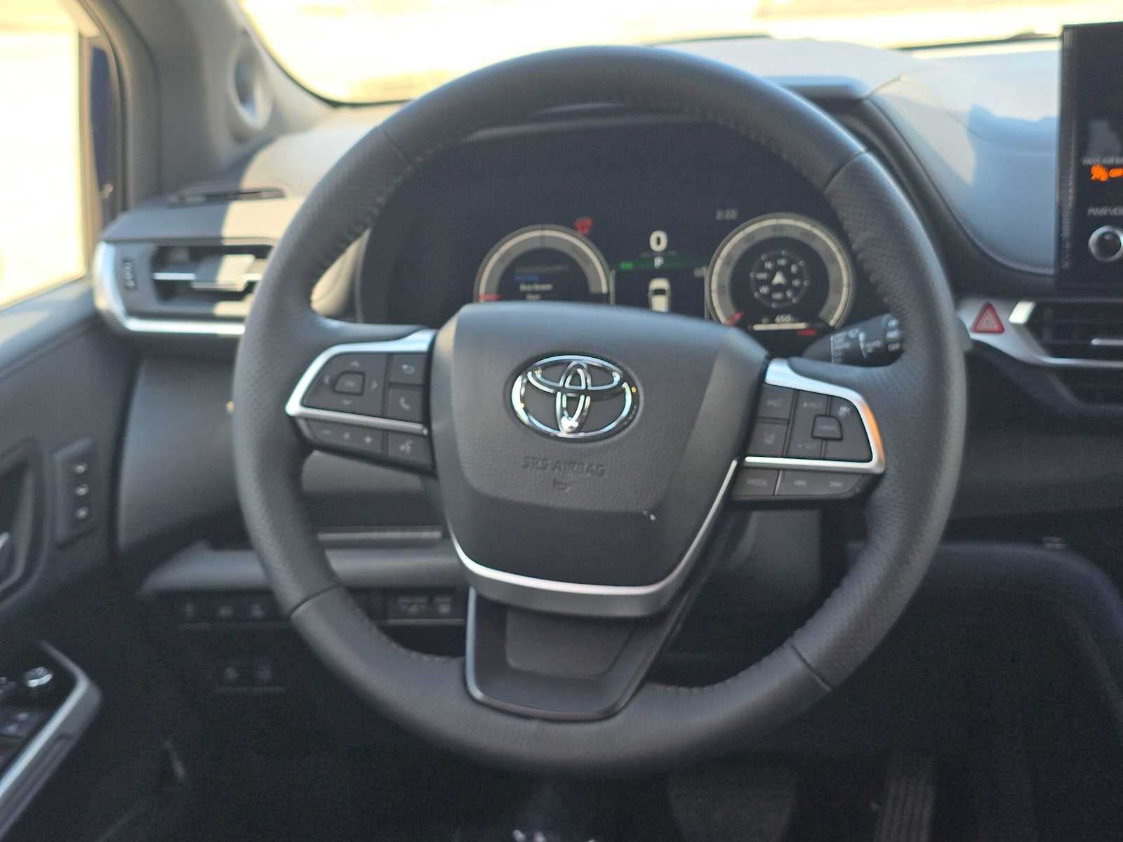 2025 Toyota Sienna Platinum