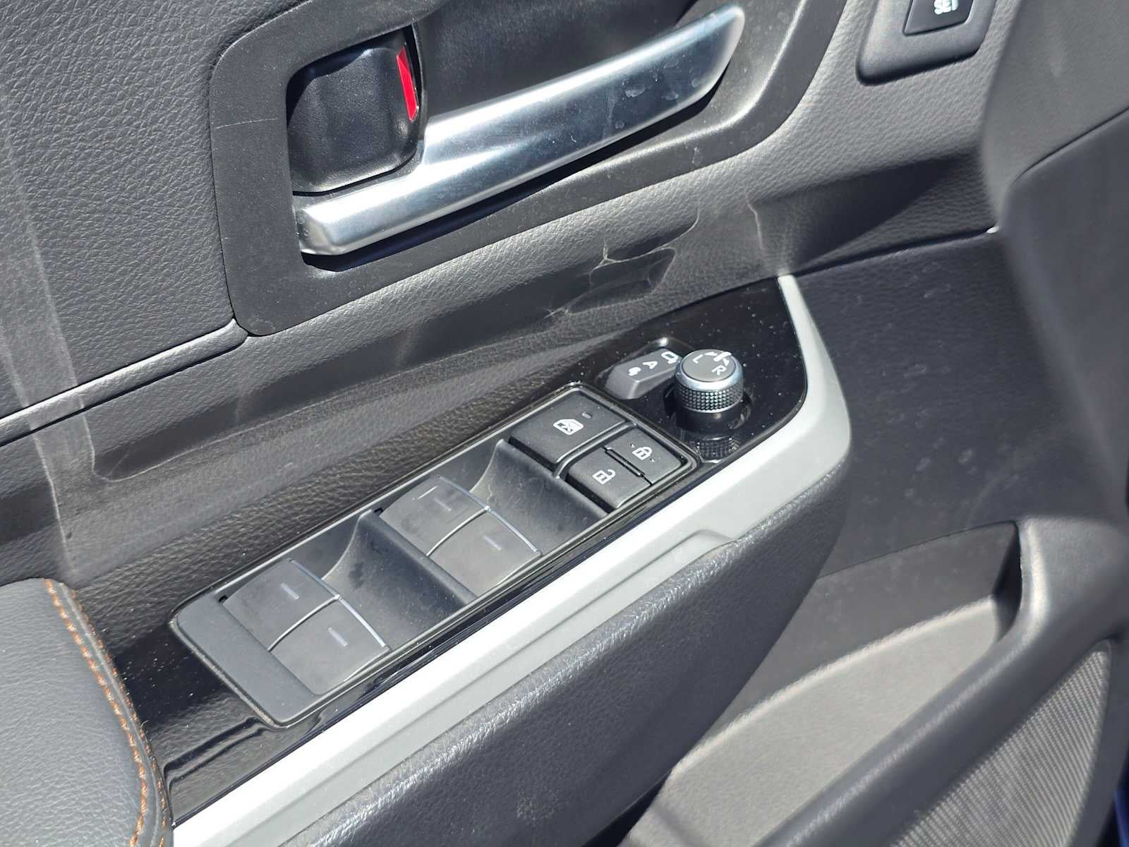 2025 Toyota Sienna Platinum